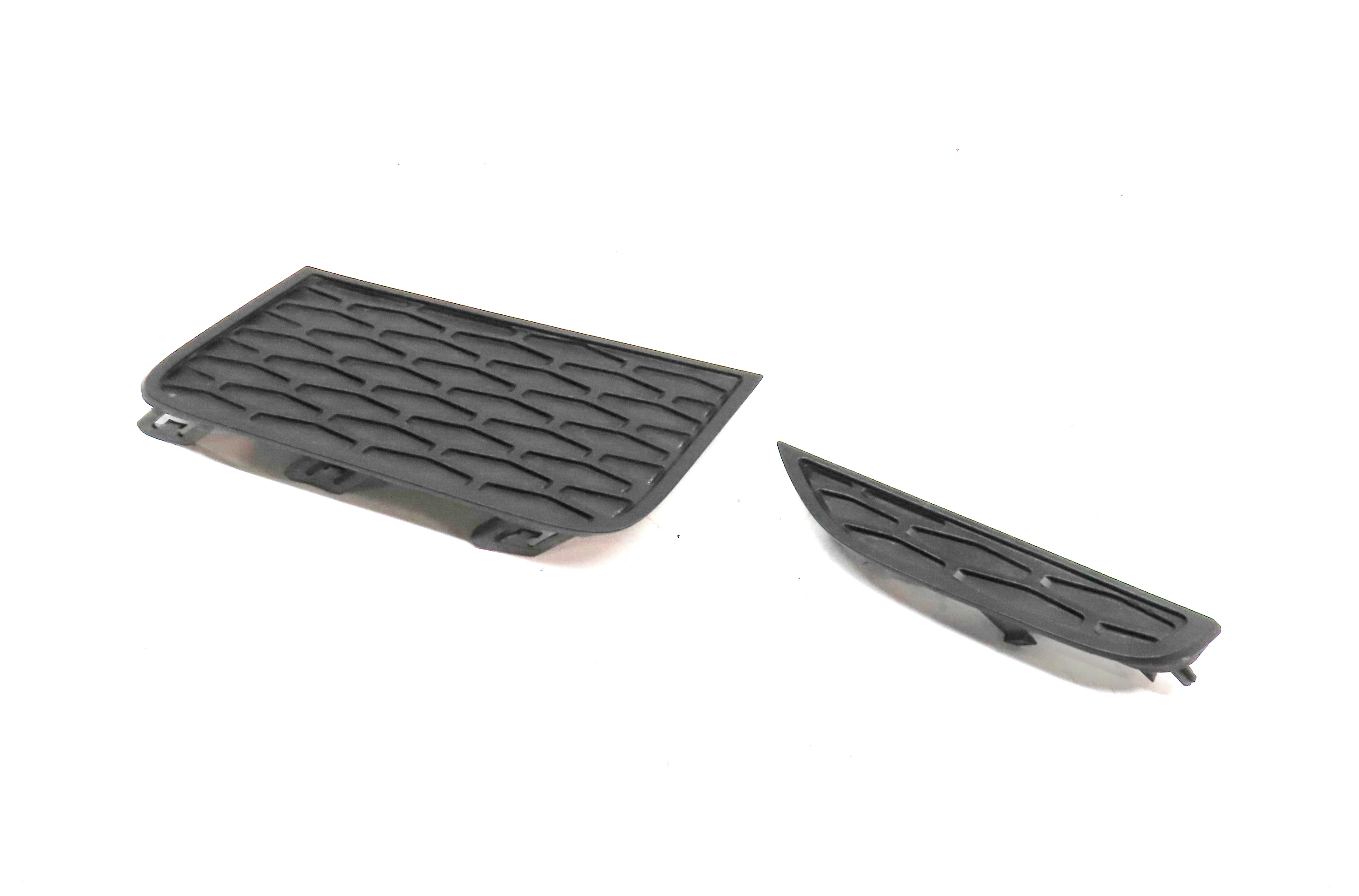 15 RANGE ROVER EVOQUE (L538) FRONT LEFT LOWER BUMPER FOG LIGHT TRIM GRILLE SET/2 — exact item pictured